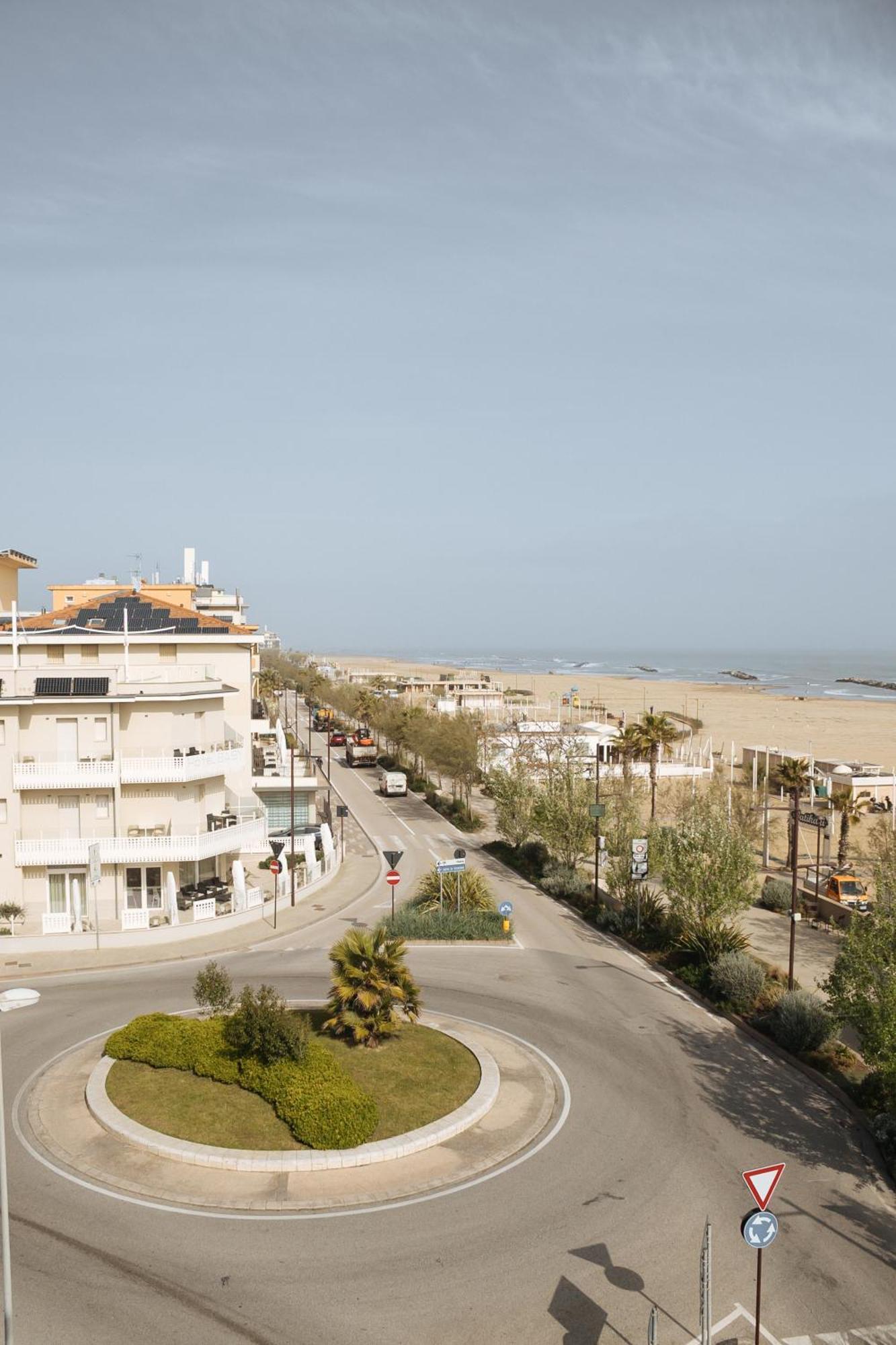 Gabbiano Apartments Rimini Exterior foto